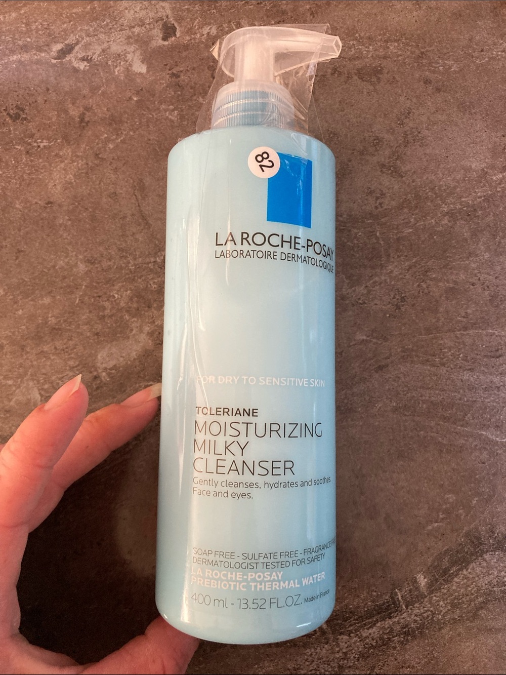 La Roche-Posay Toleriane Moisturizing Milky Cleanser - Light Blue